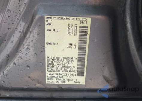 2017 Nissan Altima 2.5 Sv z USA, uszkodzony, nr VIN 1N4AL3AP3HC124983